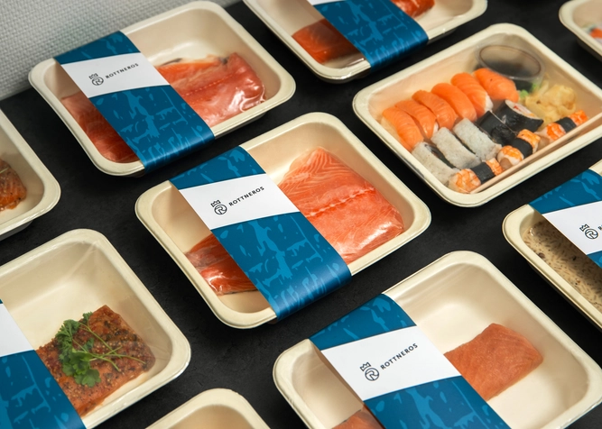 Nature trays for Case Ready
